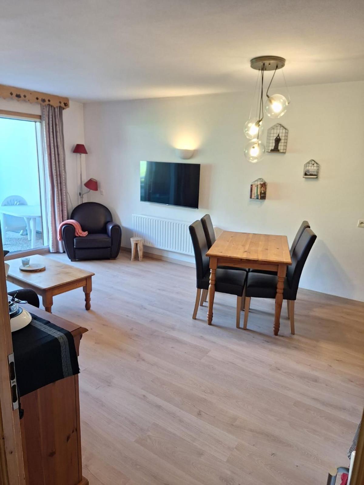 Tres Bel Appartement Lumineux A Самоен Экстерьер фото